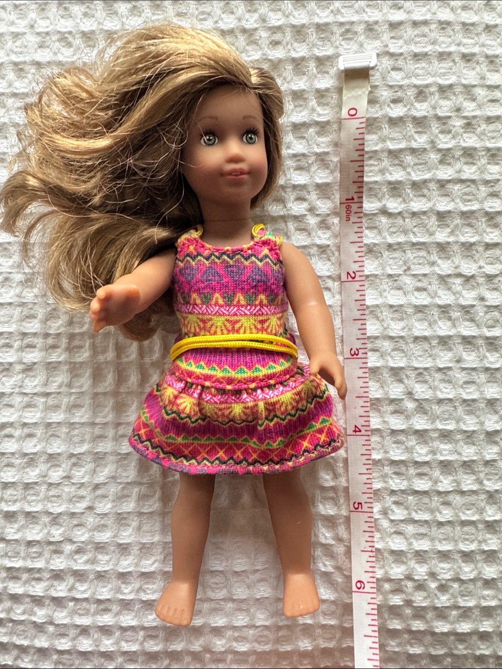 American Girl Mini Doll Lea Clark 6” GOTY 2016 Tropical Dress - Picture 6 of 6